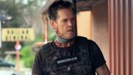 Kevin Bacon as the bounty hunter (Image Source: Prime Video)